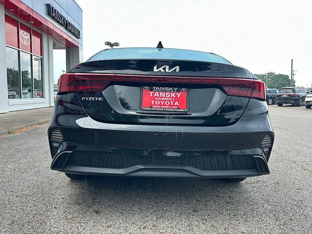Used 2024 Kia Forte LXS FWD image 4