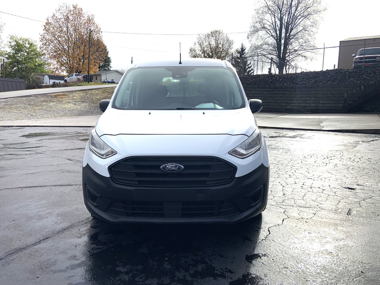Used 2019 Ford Transit Connect XL image 2