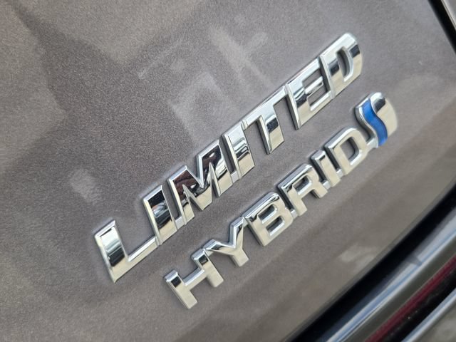 Certified 2021 Toyota Sienna Limited FWD image 9