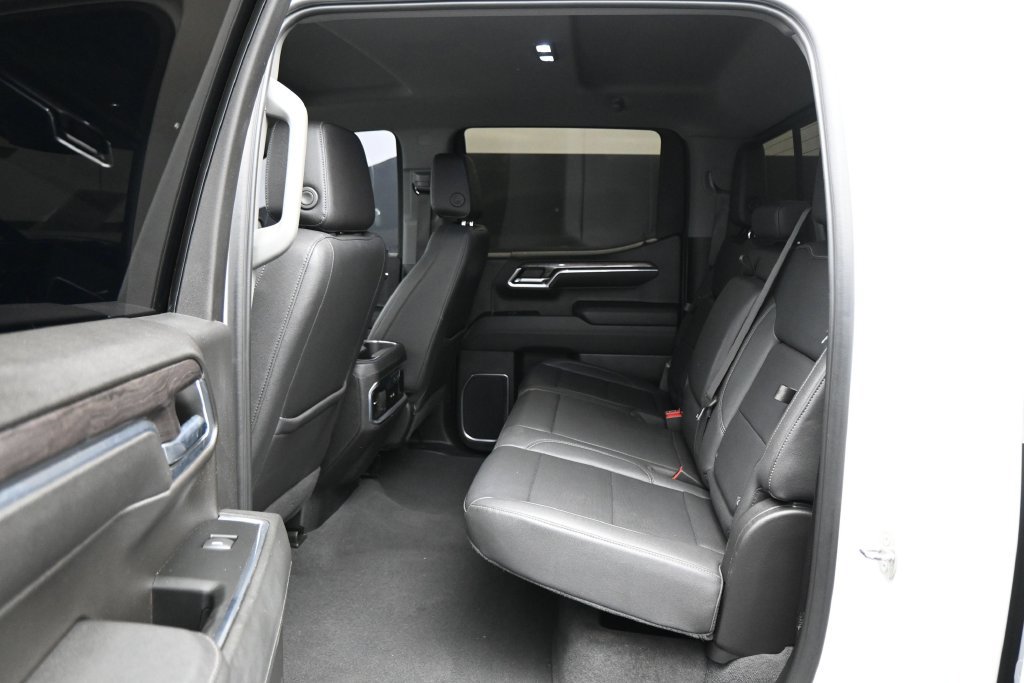 Used 2023 Chevrolet Silverado 1500 LTZ w/ LTZ Convenience Package II AWD/4WD image 24