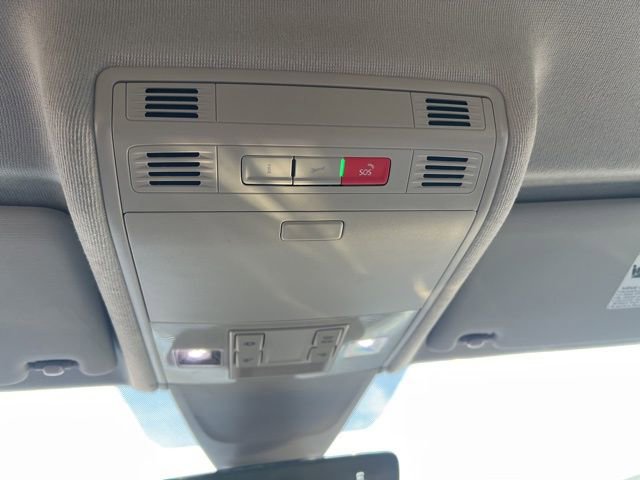 Used 2023 Volkswagen Tiguan SE image 26