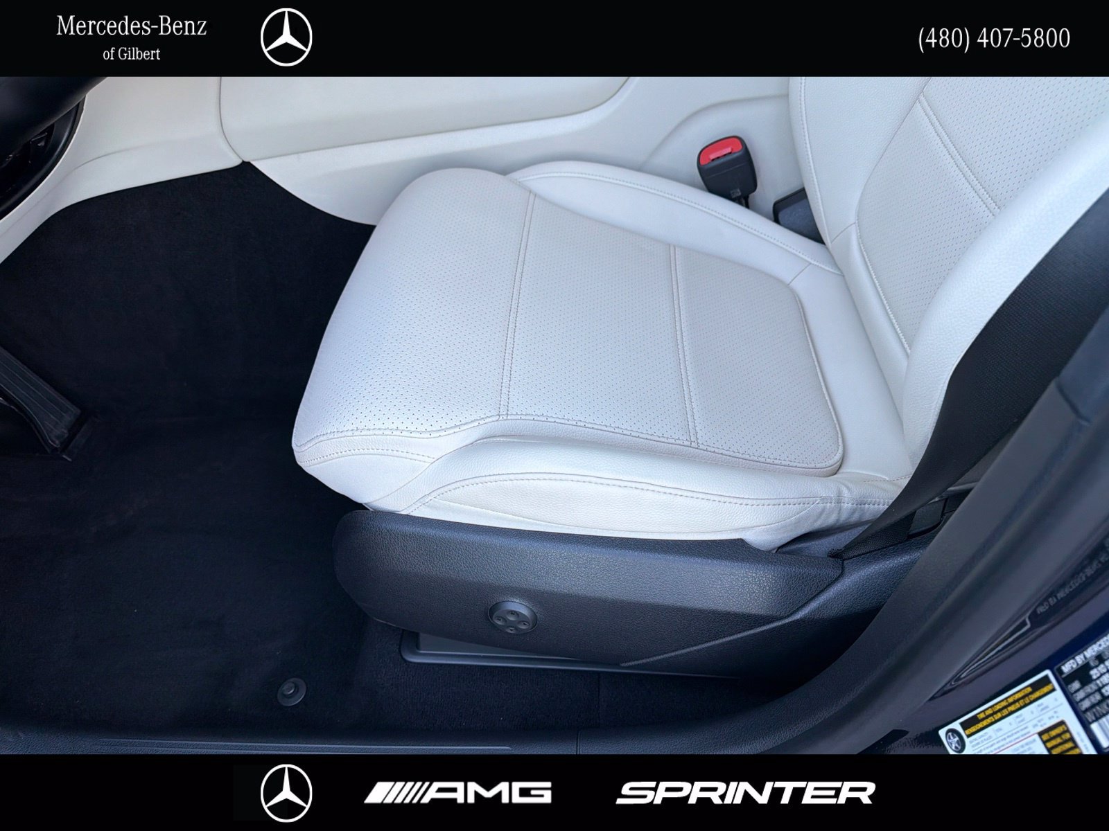 Used 2023 Mercedes-Benz GLC 300 4MATIC image 15
