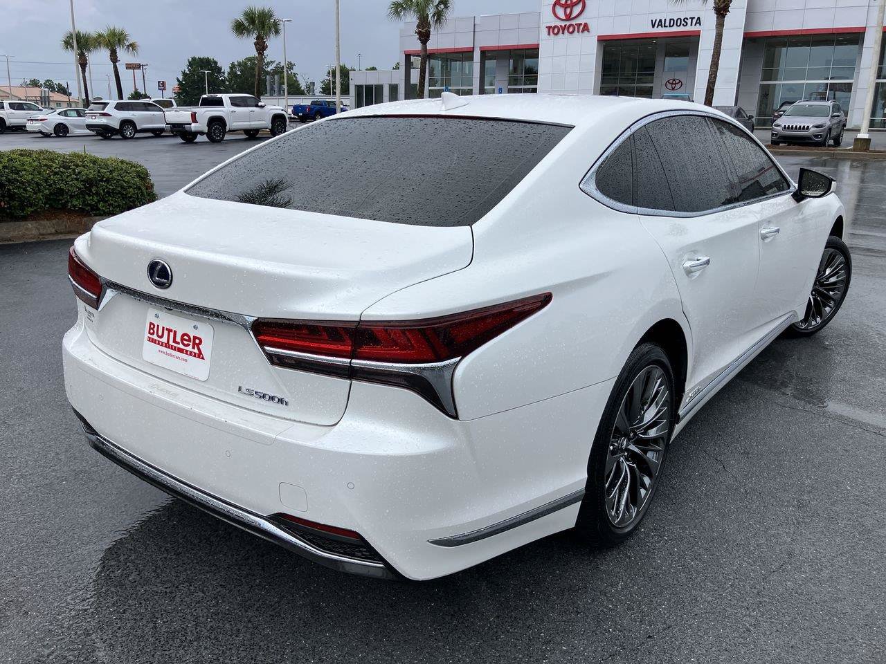 Used 2018 Lexus LS 500h w/ Luxury Package RWD image 5