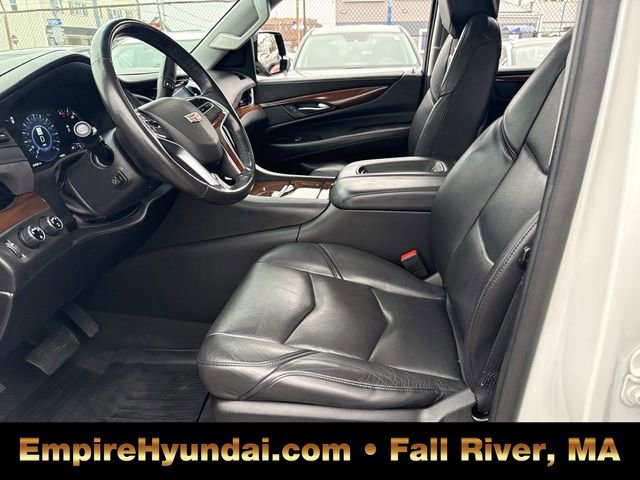 Used 2020 Cadillac Escalade Luxury w/ LPO, Radiant Package image 19