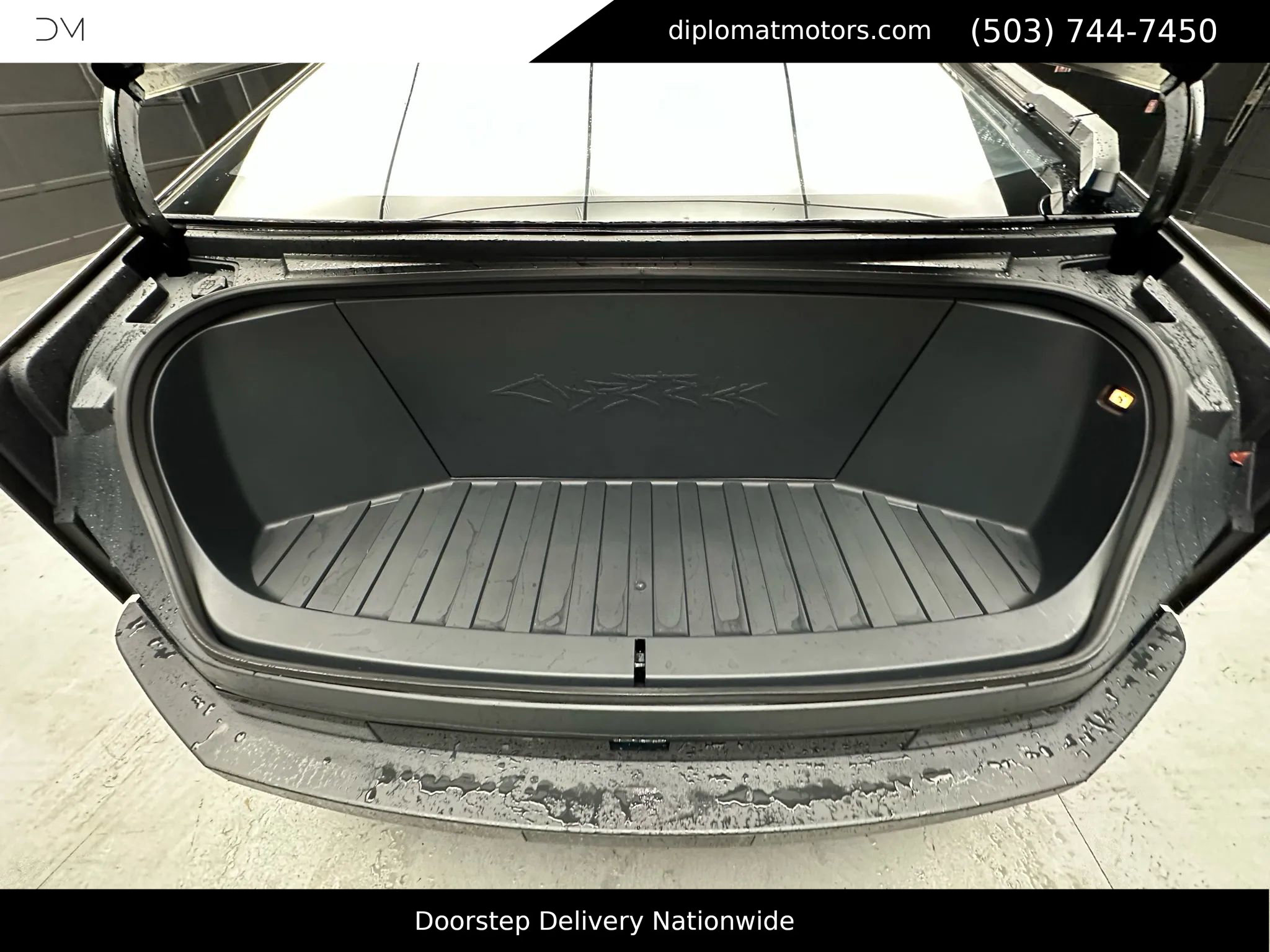 Used 2025 Tesla Cybertruck AWD Crew Cab image 44