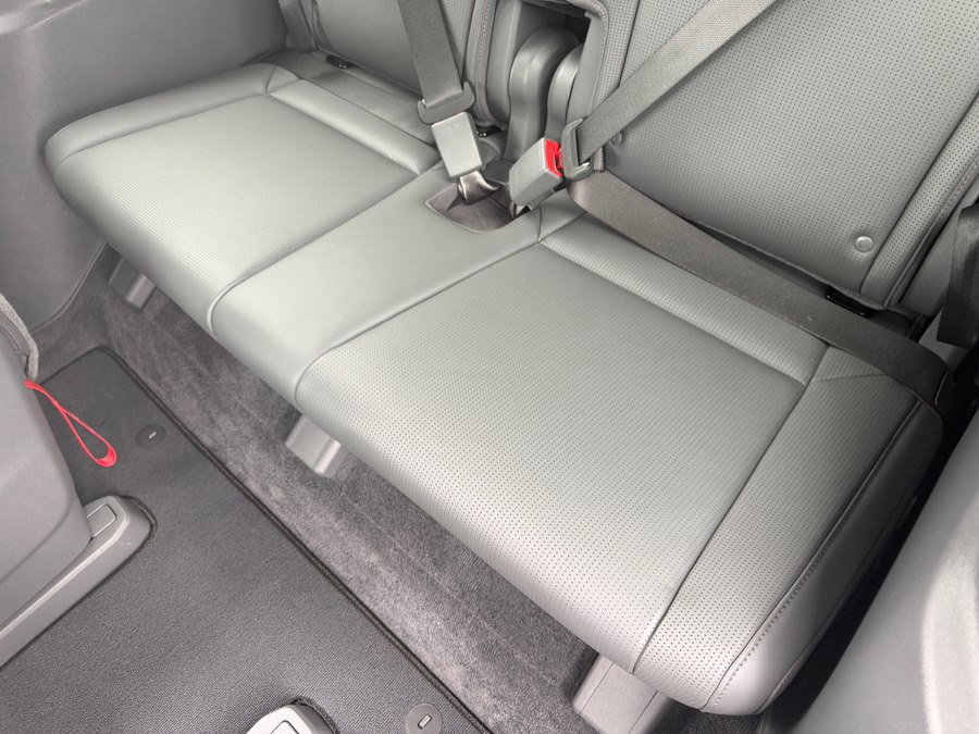 Used 2024 Kia EV9 Light Long Range RWD image 53