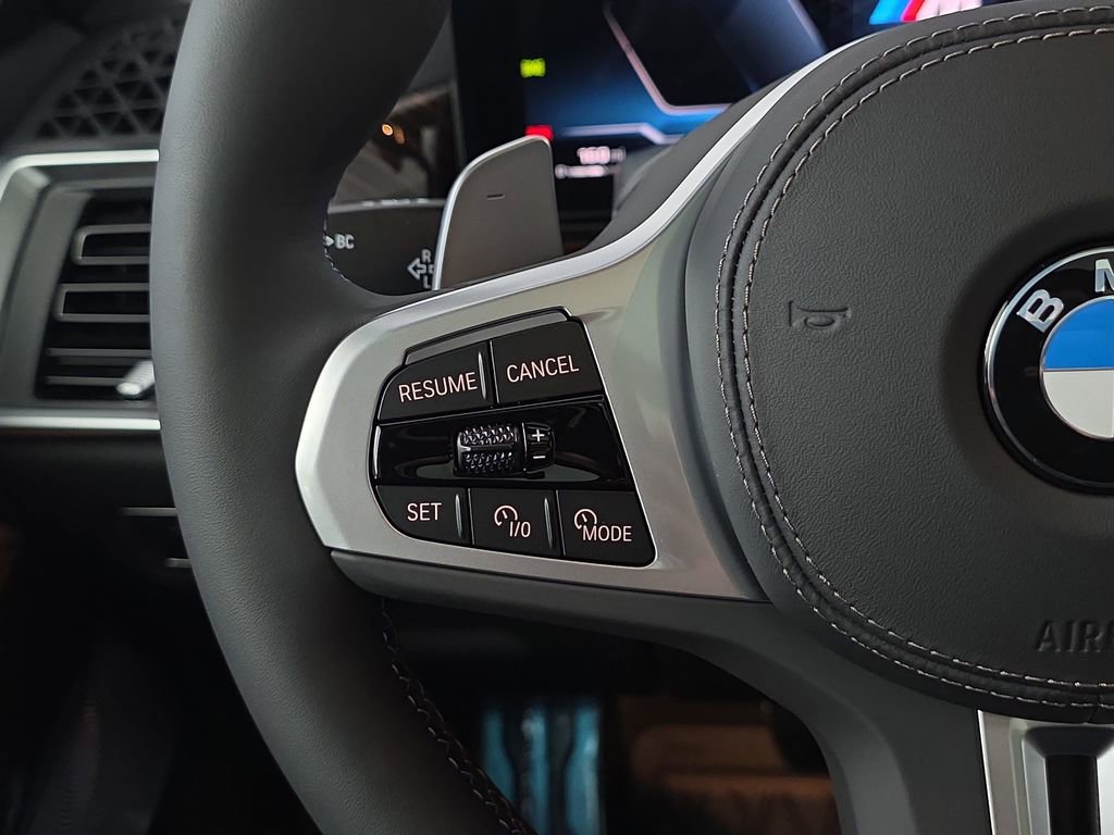 New 2026 BMW X7 M60i image 18