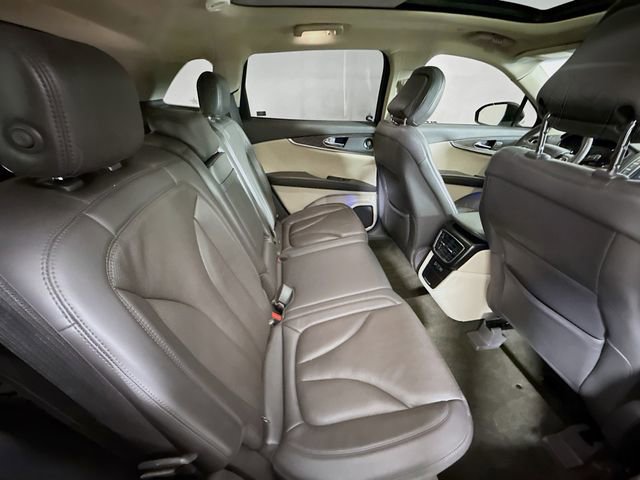 Used 2020 Lincoln Nautilus Reserve w/ Equipment Group 201A image 27