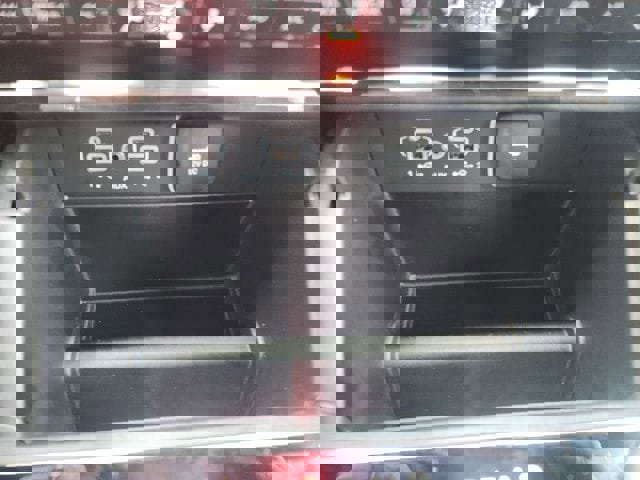 New 2025 Jeep Grand Cherokee Limited w/ Black Appearance Package image 7