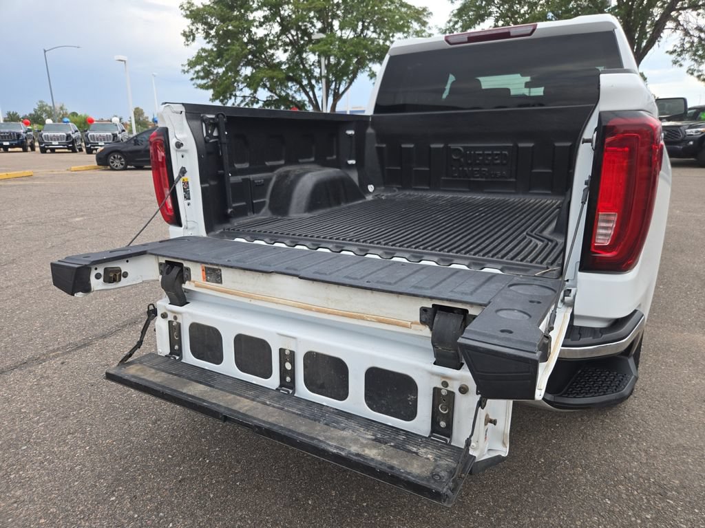 Used 2024 GMC Sierra 1500 SLT AWD/4WD image 18