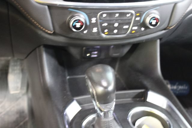 Used 2021 Chevrolet Traverse RS w/ LPO, Floor Liner Package AWD/4WD image 20