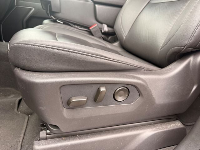 Used 2026 GMC Sierra 1500 SLT AWD/4WD image 6