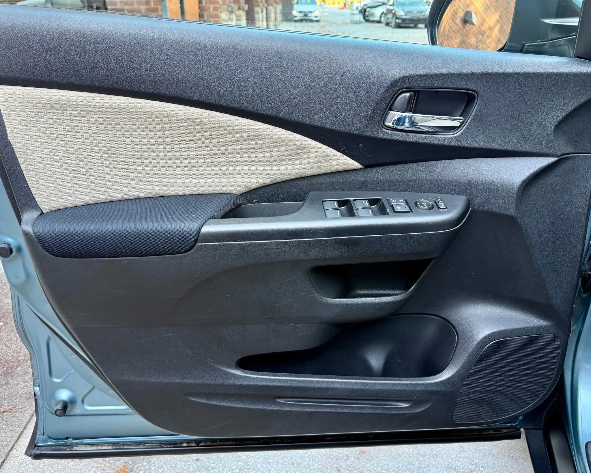 Used 2015 Honda CR-V EX image 10