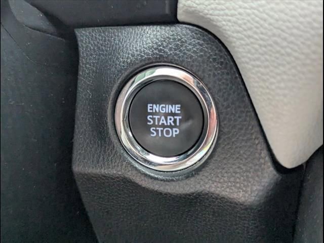 Used 2023 Toyota RAV4 XLE Premium image 72