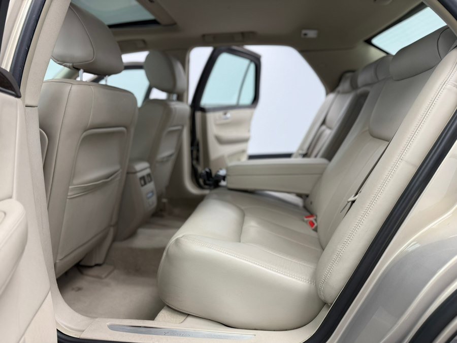 Used 2008 Cadillac DTS w/ Sun And Sound Package image 44