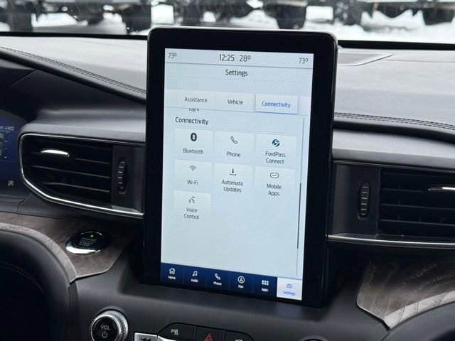 Used 2020 Ford Explorer Platinum w/ Premium Technology Package image 27
