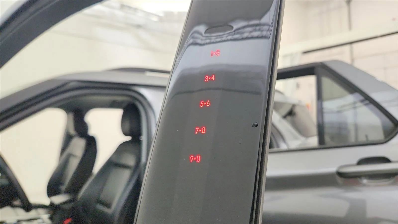 Used 2023 Ford Explorer XLT w/ Equipment Group 202A image 31