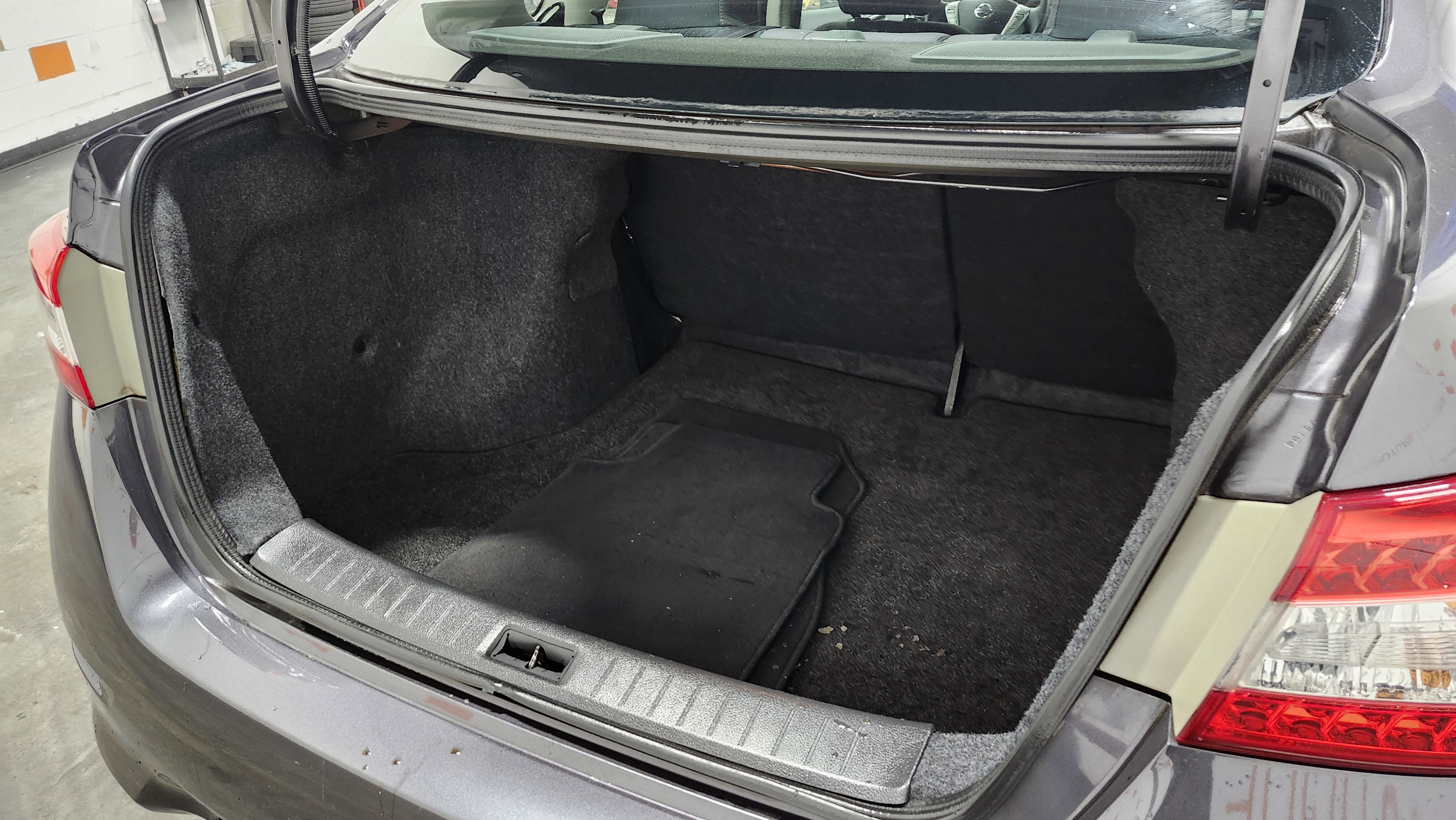 Used 2014 Nissan Sentra SR image 21