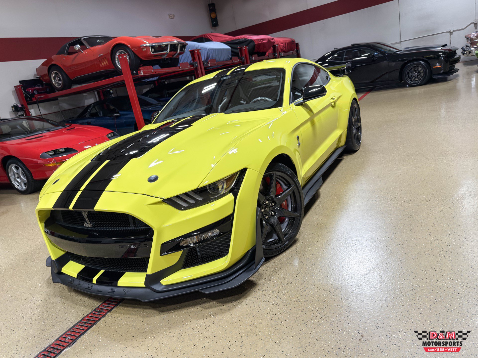 Used 2021 Ford Mustang Shelby GT500 w/ Carbon Fiber Track Pack RWD image 32