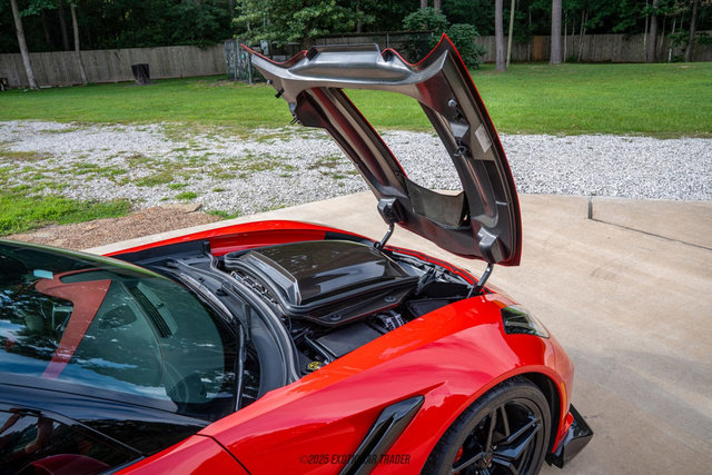 Used 2019 Chevrolet Corvette ZR1 image 16