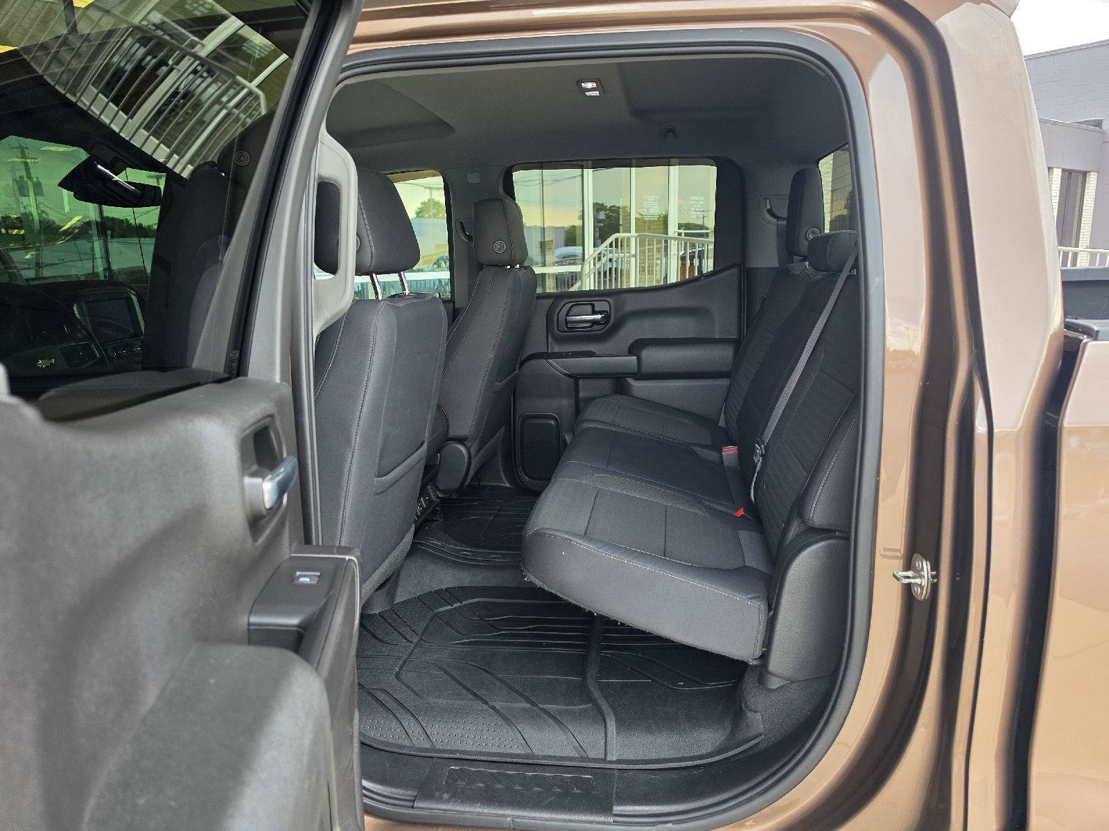 Used 2019 Chevrolet Silverado 1500 LT w/ All-Star Edition AWD/4WD image 10