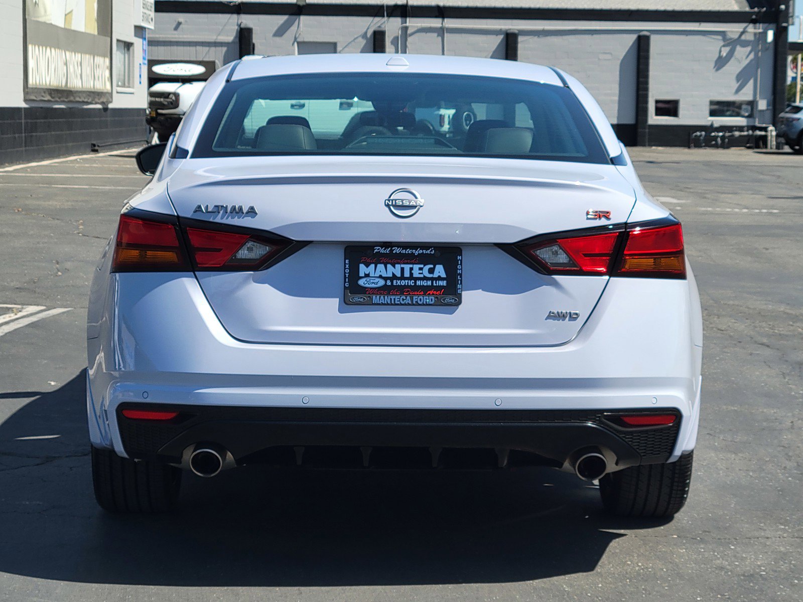 Used 2024 Nissan Altima 2.5 SR w/ SR Premium Package image 5