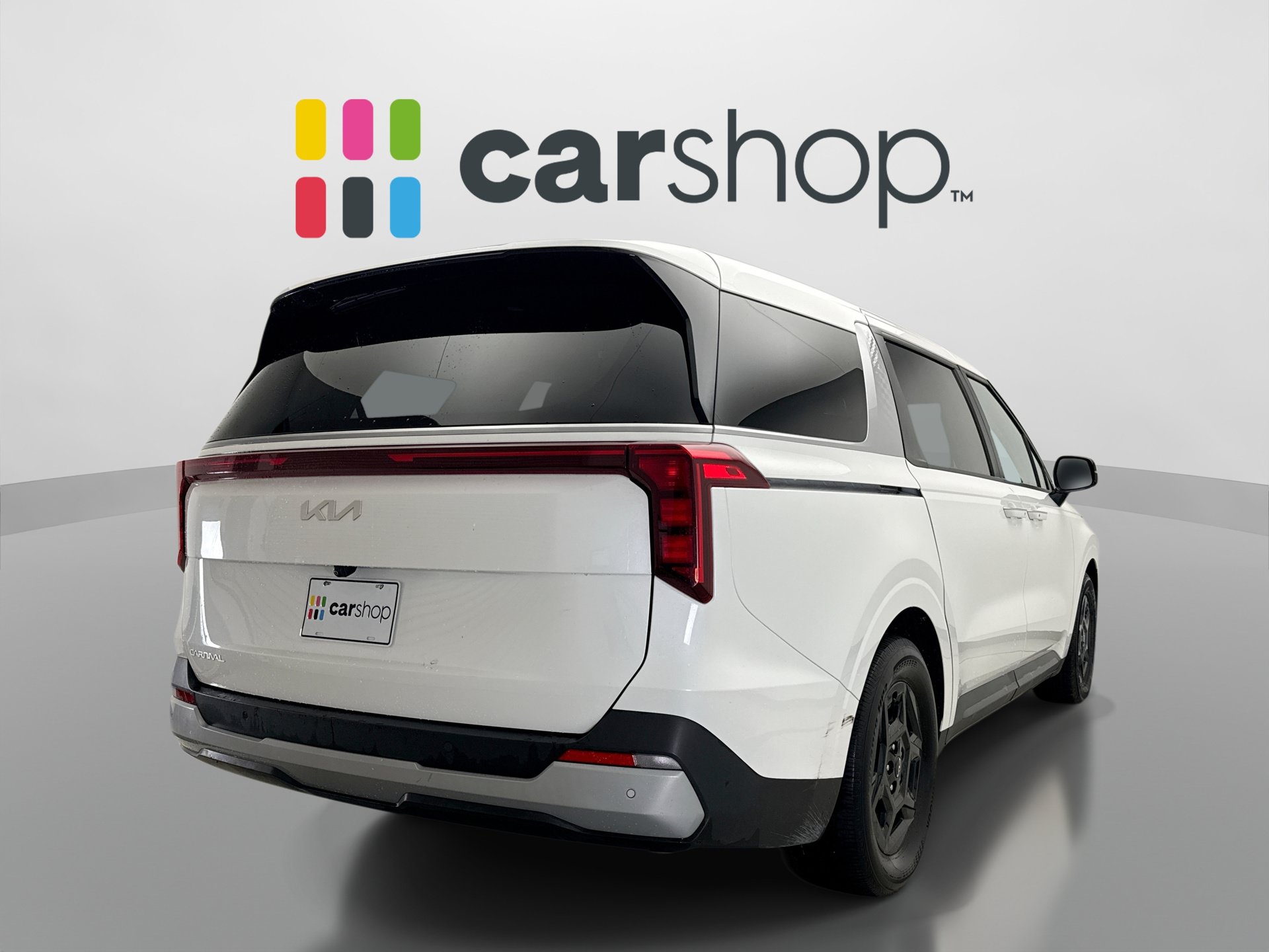 Used 2025 Kia Carnival FWD image 5