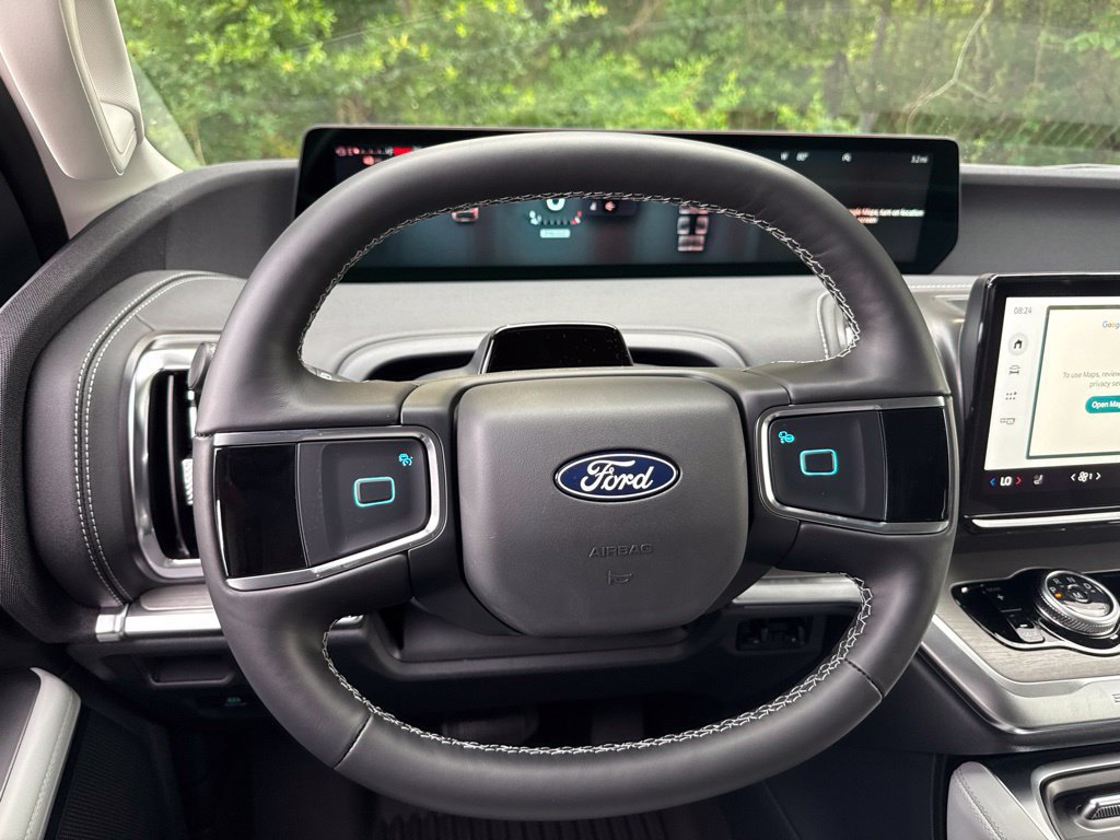 New 2027 Ford Expedition Max Platinum RWD image 29