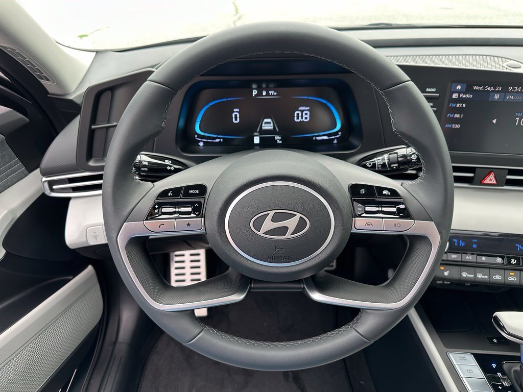 New 2026 Hyundai Elantra SEL Sport FWD image 16