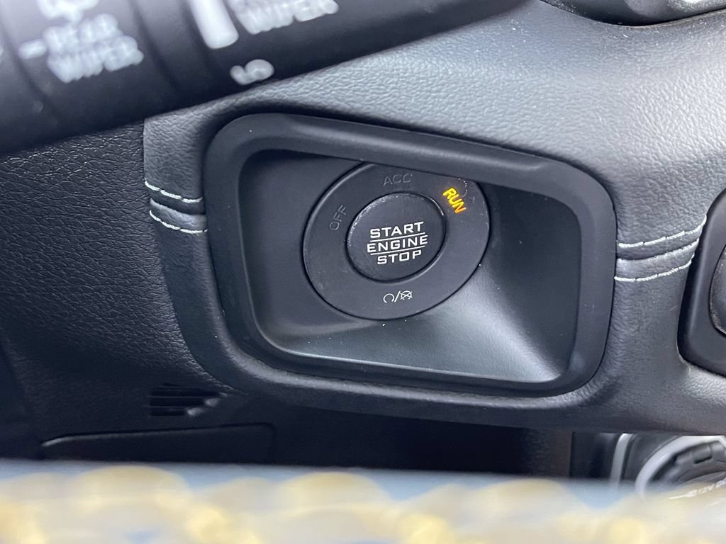 Used 2024 Jeep Wrangler Unlimited Sahara AWD/4WD image 31