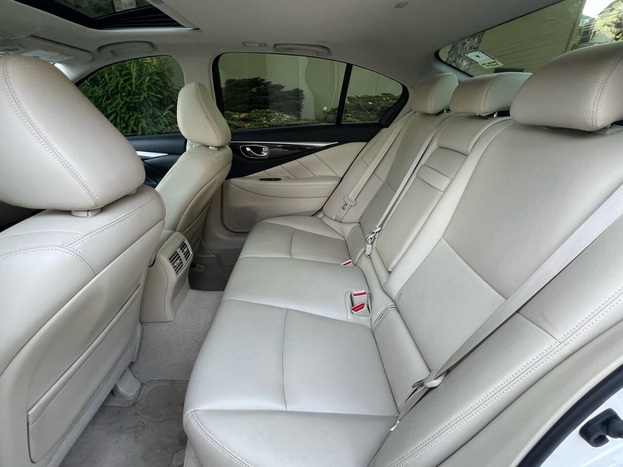 Used 2019 INFINITI Q50 Luxe w/ Essential Package (3.0T Luxe) AWD/4WD image 20