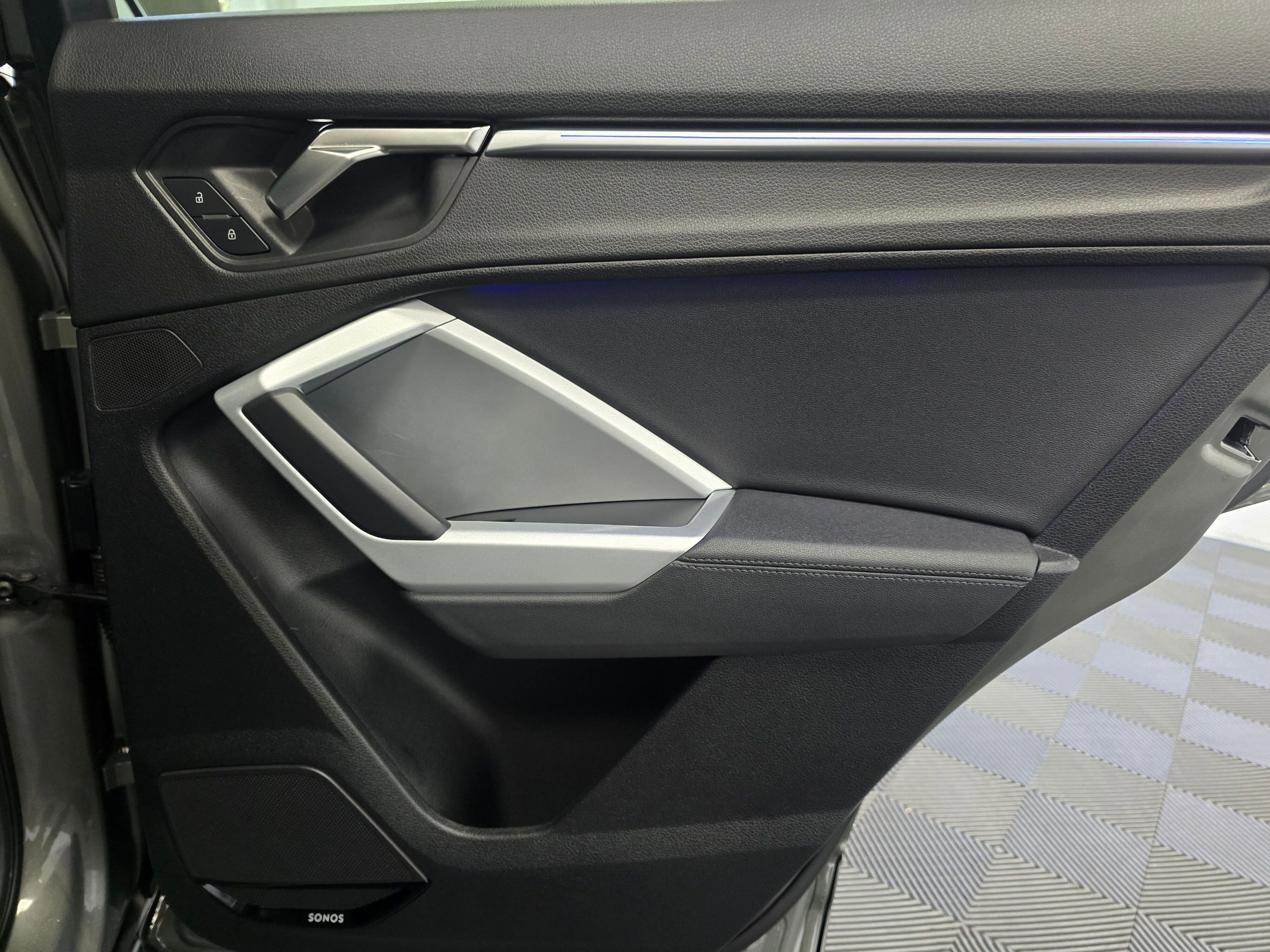 Used 2023 Audi Q3 2.0T Premium Plus w/ Premium Plus Package image 24