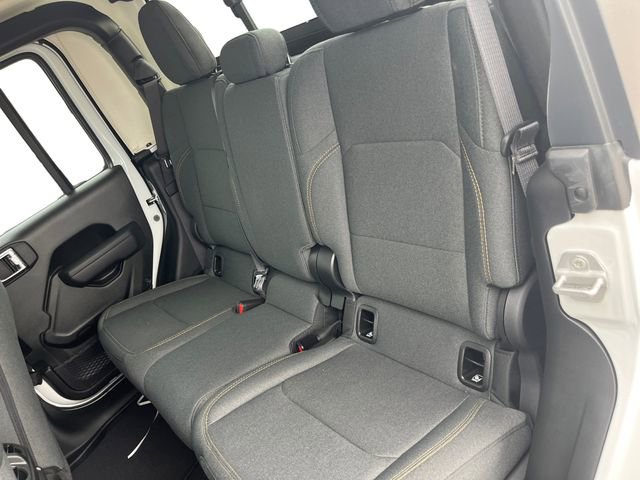 New 2025 Jeep Gladiator Sport image 13