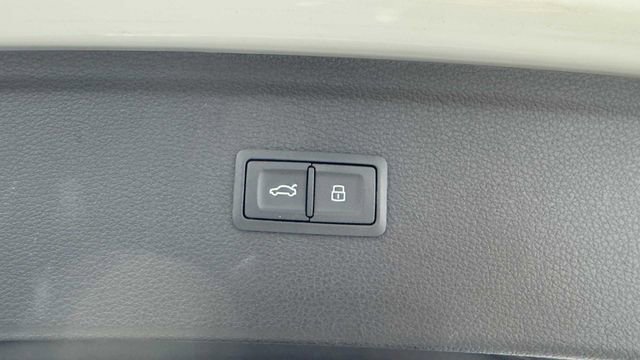 Used 2022 Audi SQ5 Premium Plus image 33