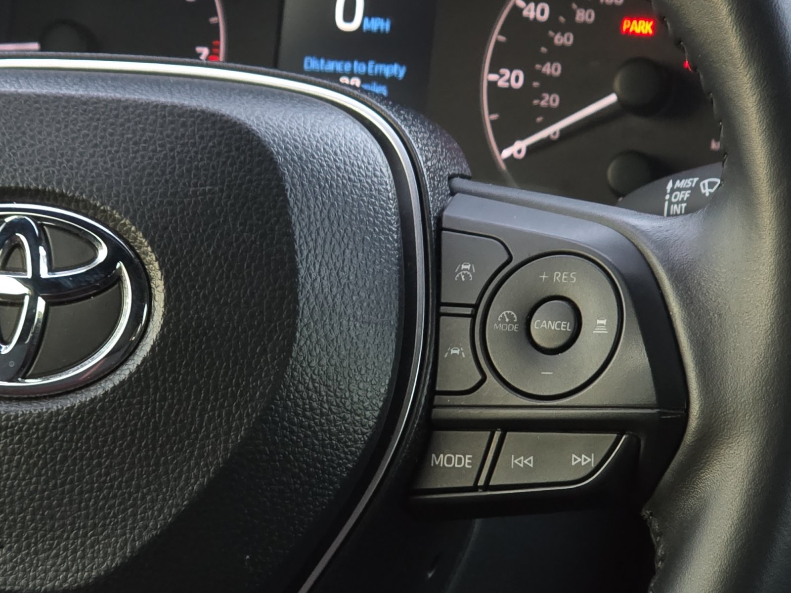Used 2025 Toyota Corolla SE FWD image 23