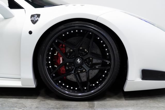 Used 2017 Ferrari 488 Spider RWD image 27