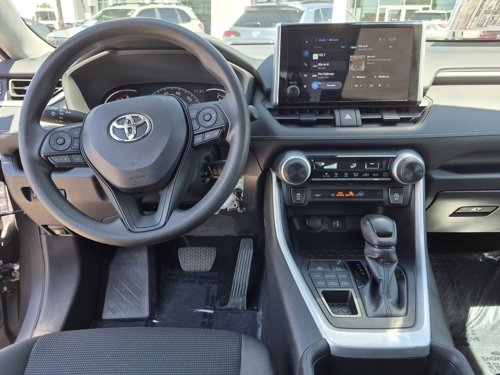 Certified 2024 Toyota RAV4 LE AWD/4WD image 18