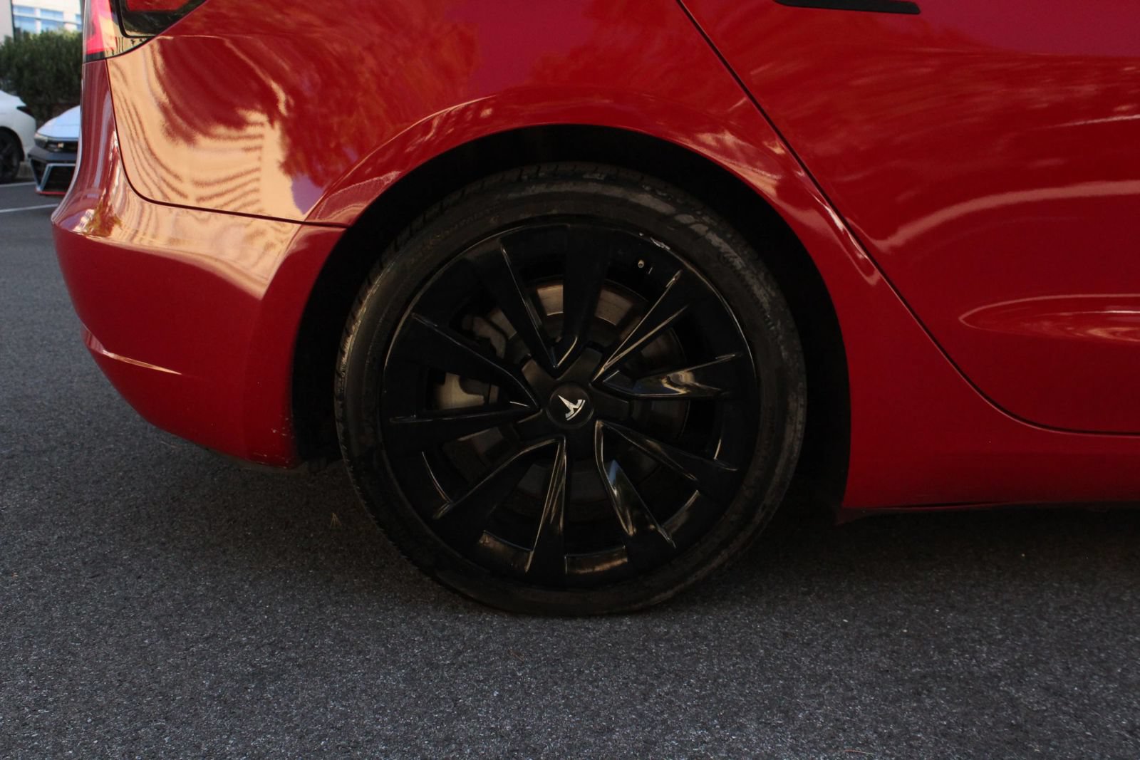 Used 2023 Tesla Model 3 Standard Range RWD image 5