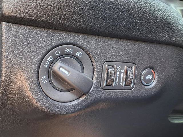Used 2021 Dodge Challenger R/T Scat Pack RWD image 14
