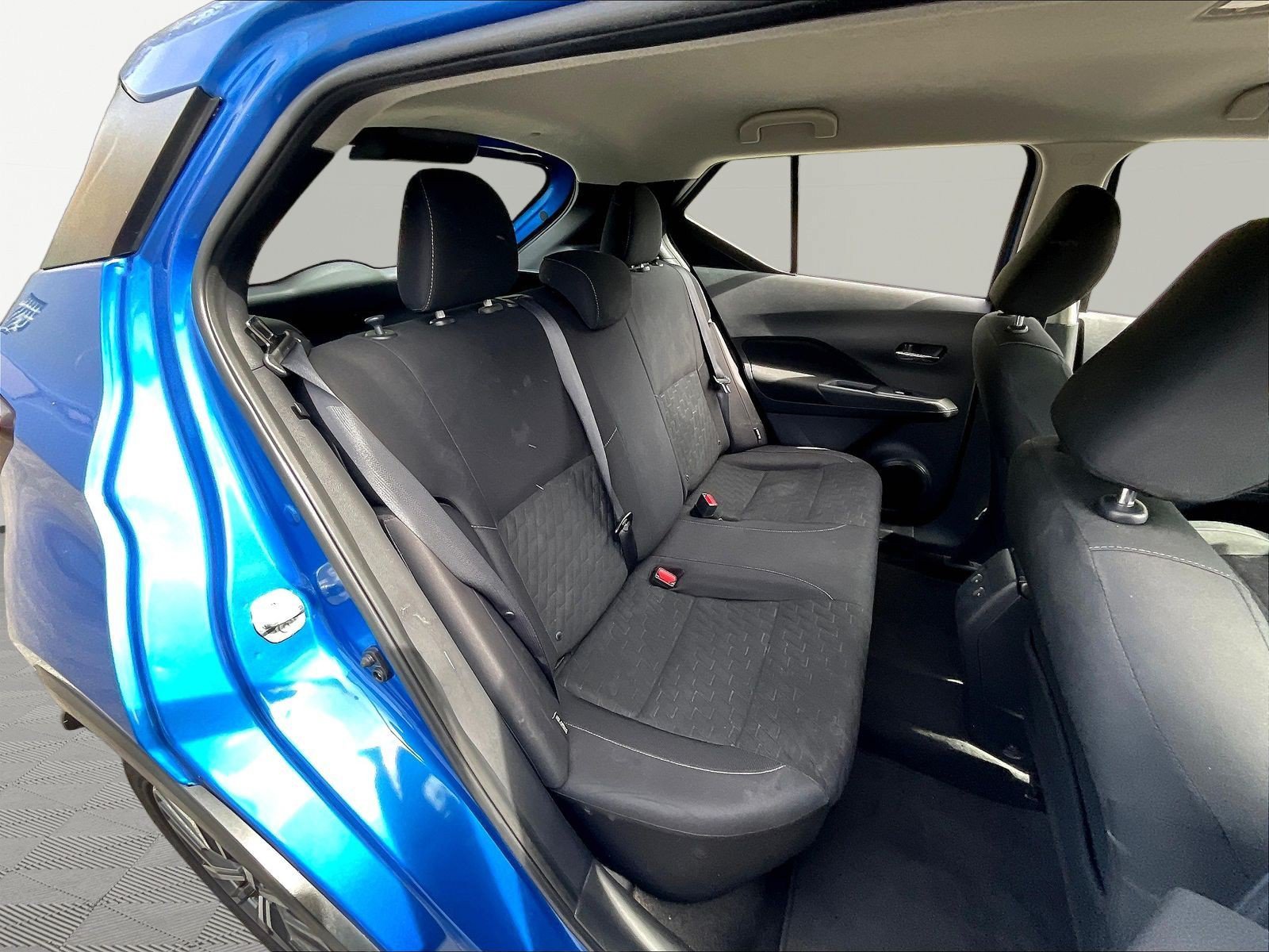 Used 2023 Nissan Kicks SV FWD image 25