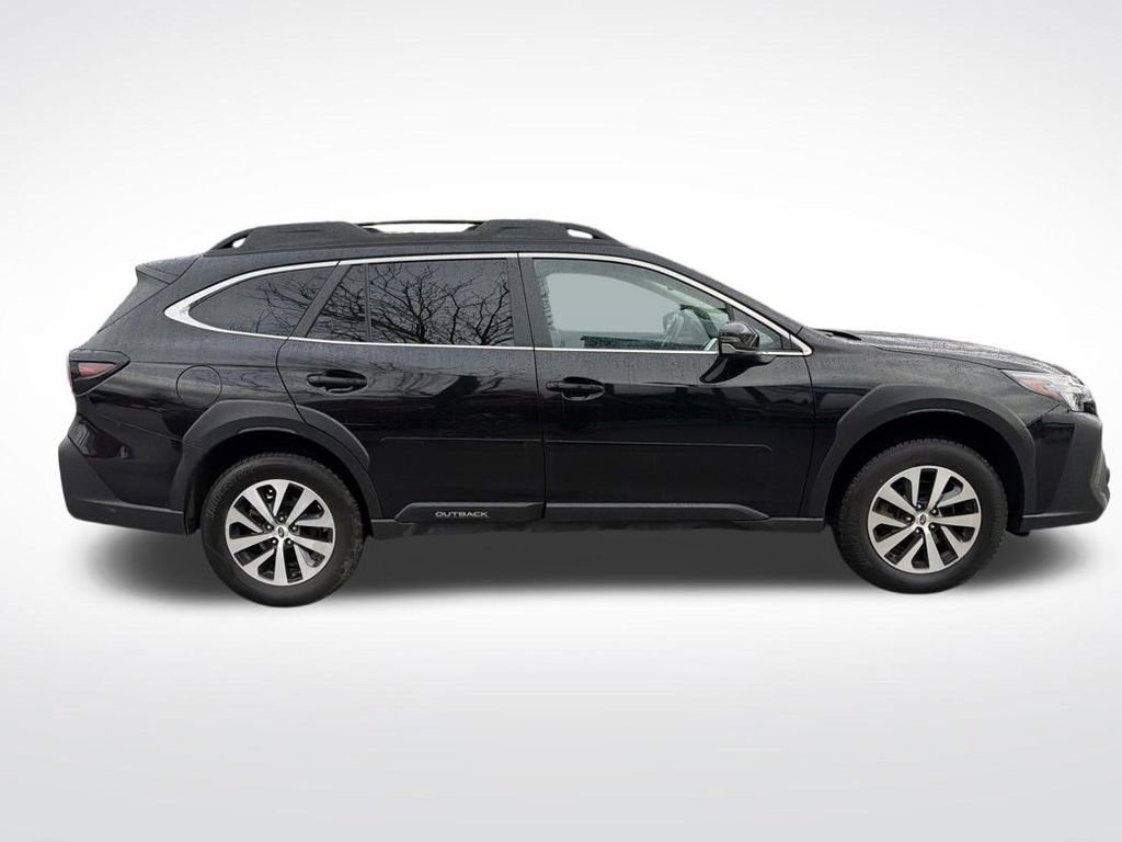 Certified 2023 Subaru Outback Premium image 19