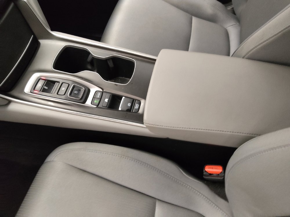 Used 2019 Honda Accord Hybrid Sedan image 26
