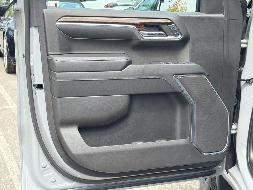 Used 2024 GMC Sierra 1500 Elevation AWD/4WD image 19
