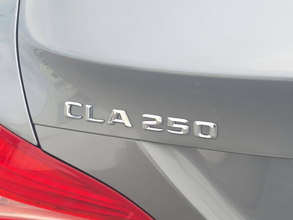 Used 2014 Mercedes-Benz CLA 250 4MATIC image 7
