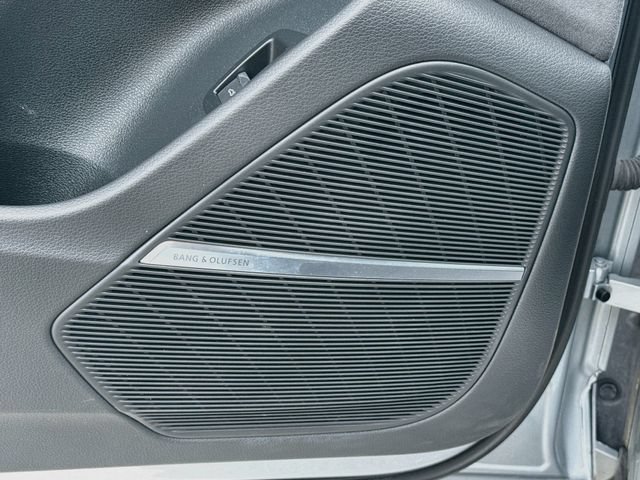 Used 2024 Audi SQ8 Prestige w/ Prestige Package AWD/4WD image 25