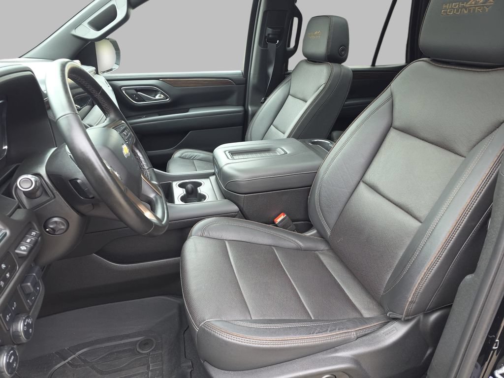 Certified 2024 Chevrolet Tahoe High Country AWD/4WD image 17