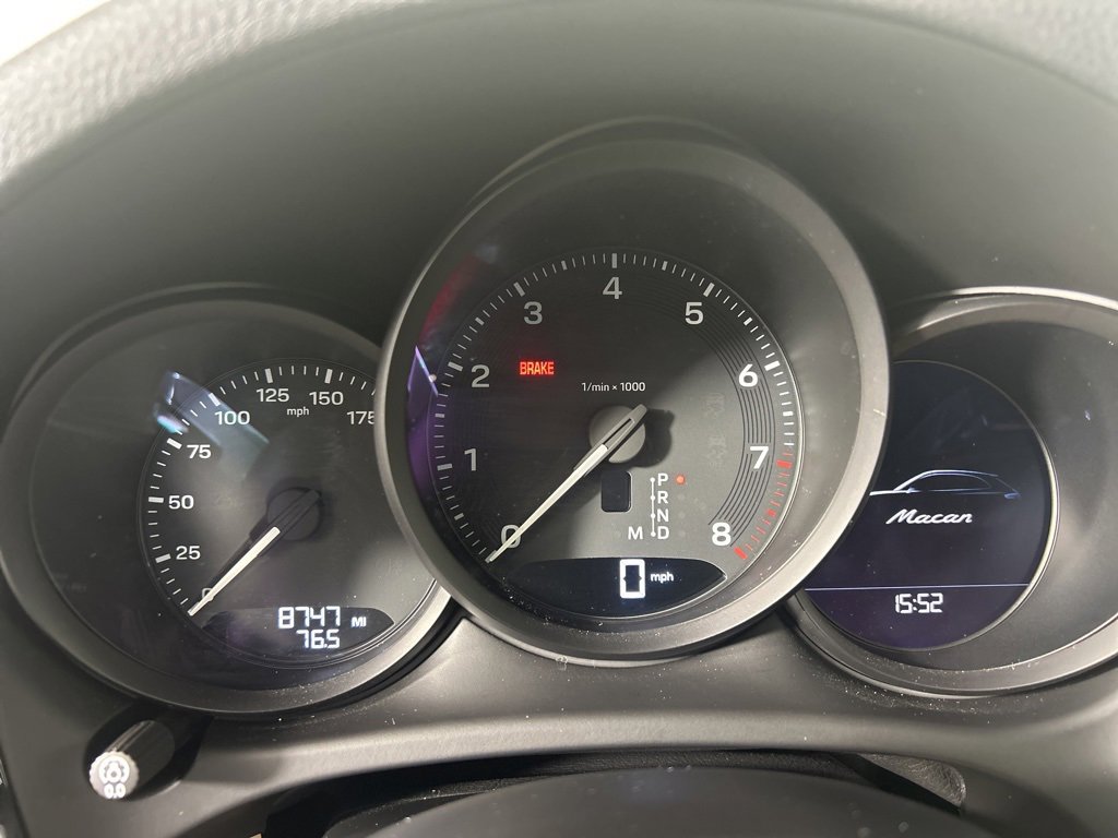 Certified 2025 Porsche Macan image 17