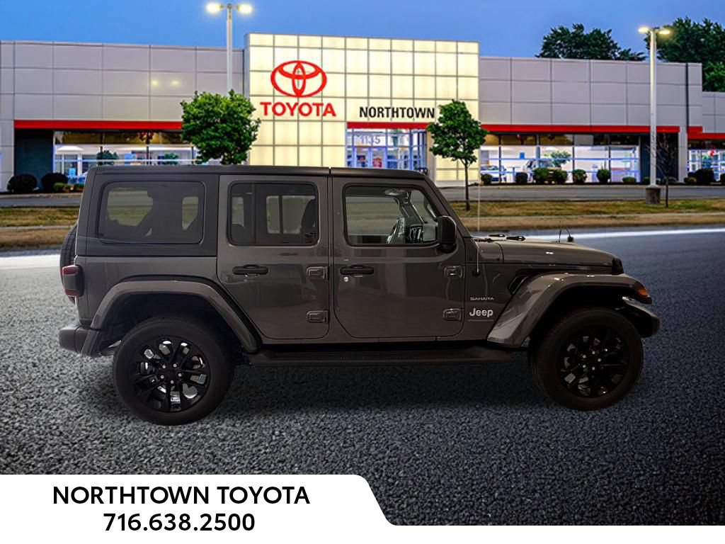 Used 2023 Jeep Wrangler Unlimited Sahara w/ Cold Weather Group AWD/4WD image 9