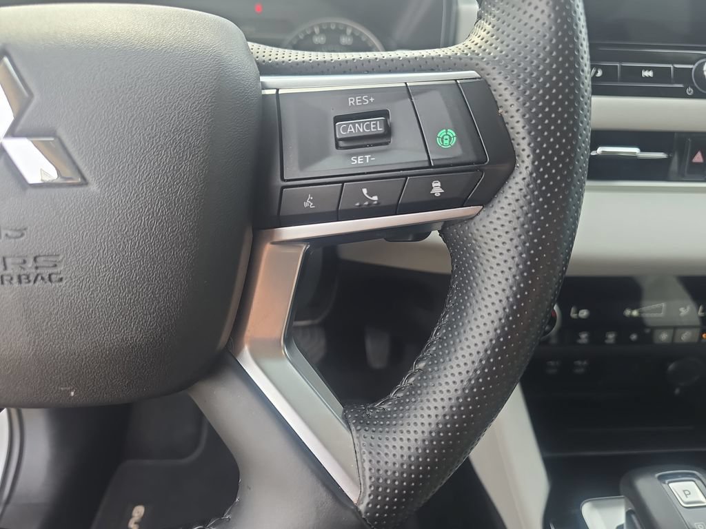 Used 2025 Mitsubishi Outlander SE AWD/4WD image 19