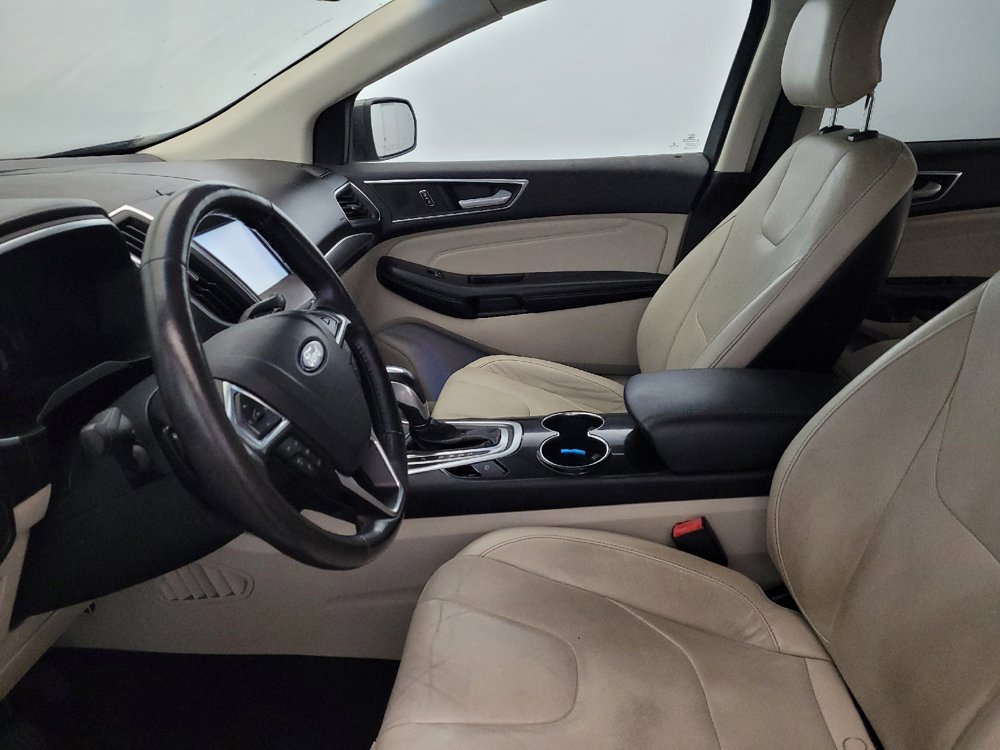 Used 2015 Ford Edge Titanium w/ Equipment Group 301A AWD/4WD image 17